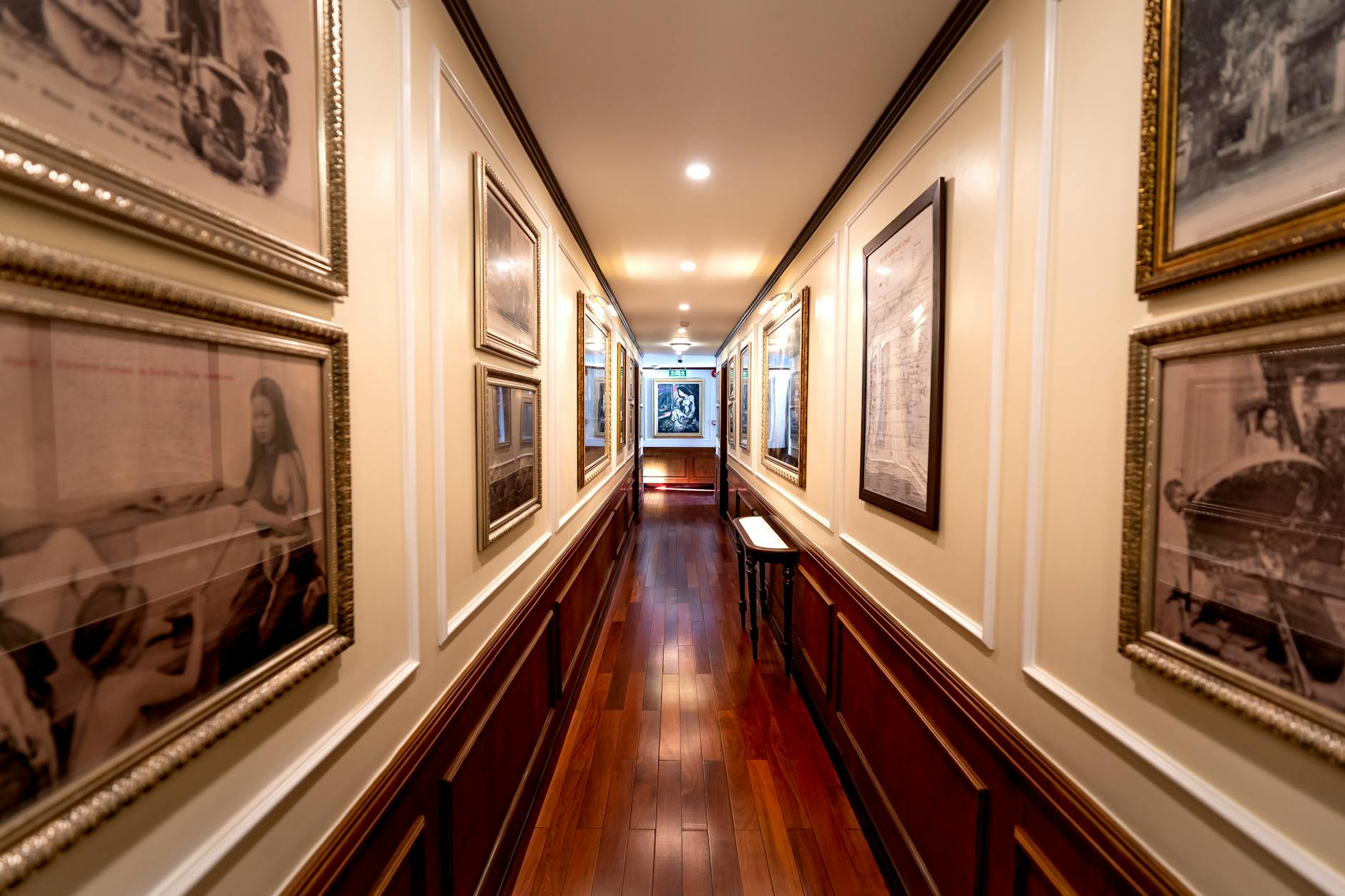 feng-shui-simply-hallways-passages-and-energy-flow-feat